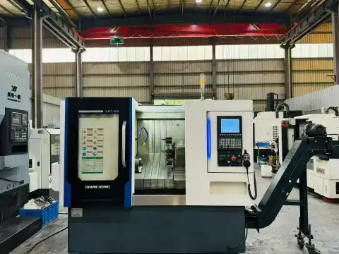 مخرطة CNC من نوع البرج تشجيانغ باوفنغ 52 D مستعملة 2024