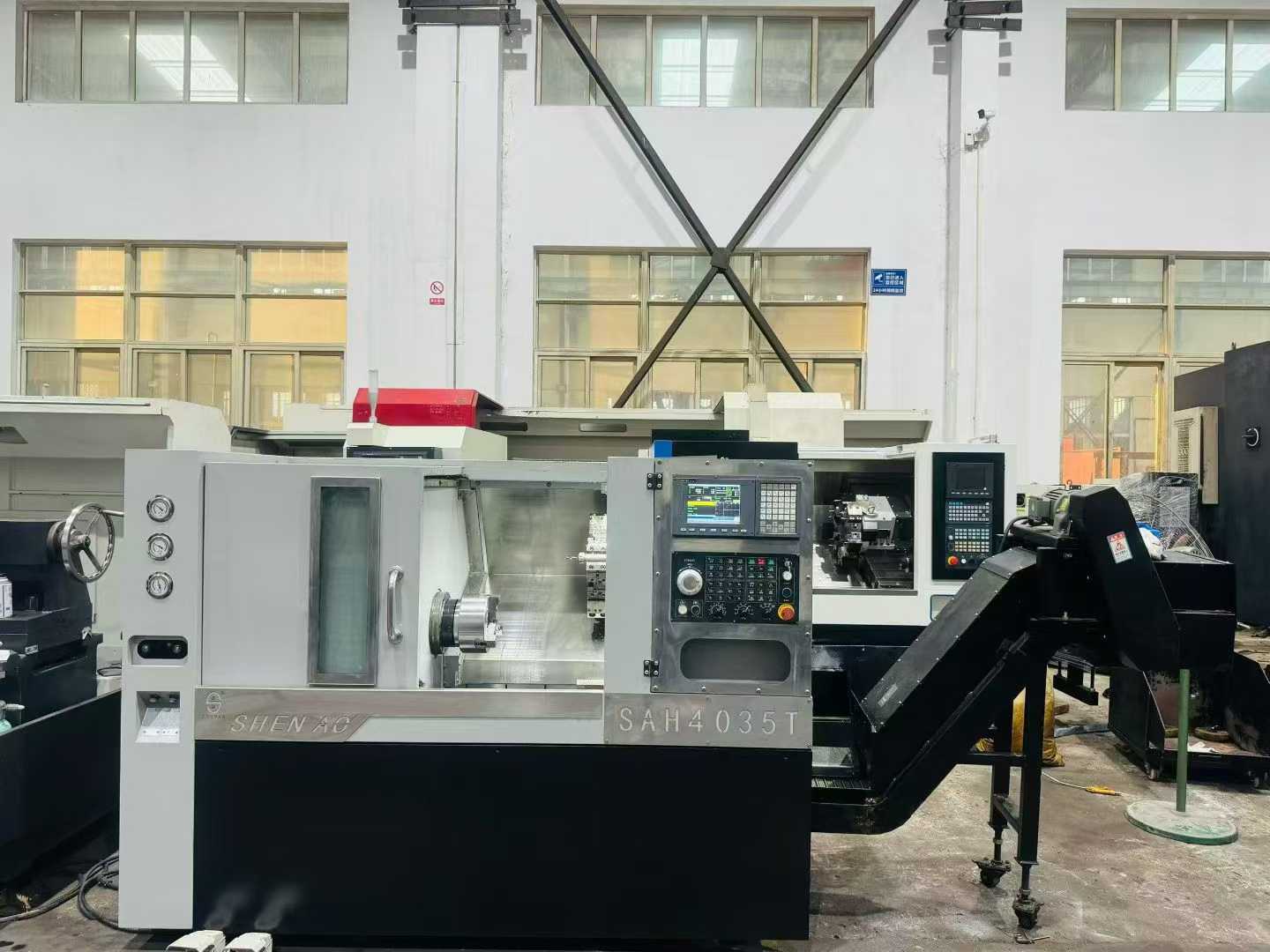 Used 8-inch Turret-Type CNC Lathe - Zhejiang Shen'ao 4035 T photo 1