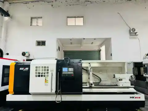 Torno CNC de trabajo pesado Baoji HK 80 B/3000 usado