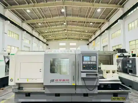 เครื่องกลึง CNC Jiahua 6180/3000 มือสอง (3 เมตร)
