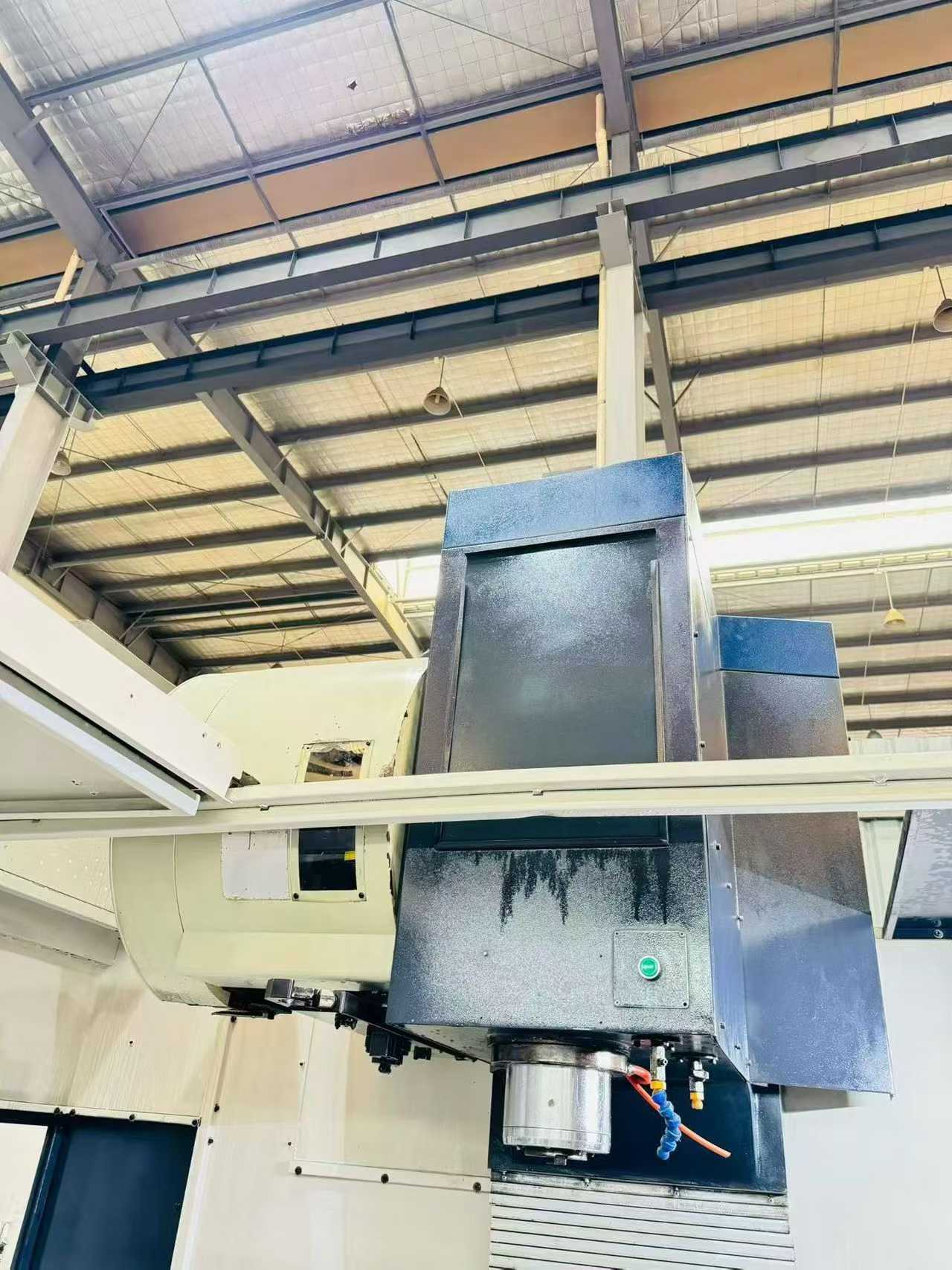 Used Jingyuan 850 Vertical Machining Center with FANUC 0i-MF Plus photo 4