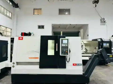مخرطة CNC برجية Shenyang ViVaT 2 C/500 مستعملة مع تحكم Fanuc