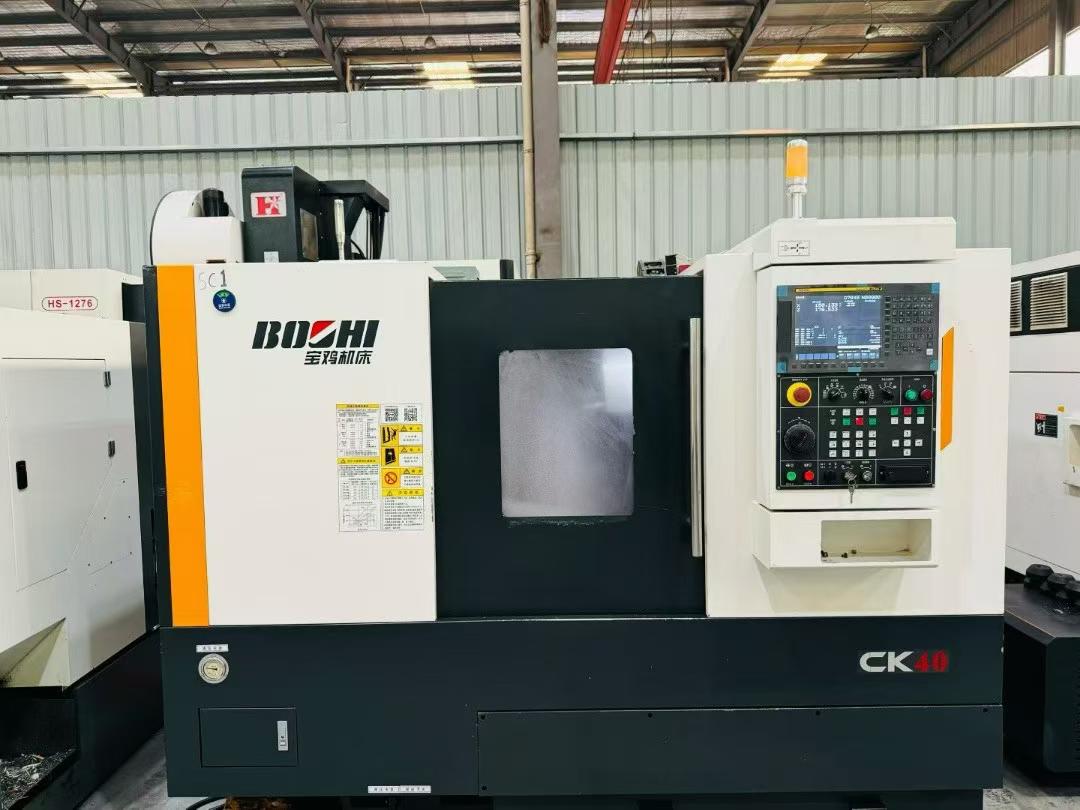 เครื่องกลึง CNC ป้อมมีด Baoji CK 40 มือสองพร้อมระบบ FANUC TFplus