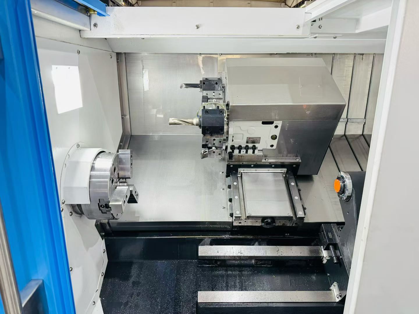 Used Neway NC 3655 Turret-Type CNC Lathe with GSK 988 photo 3