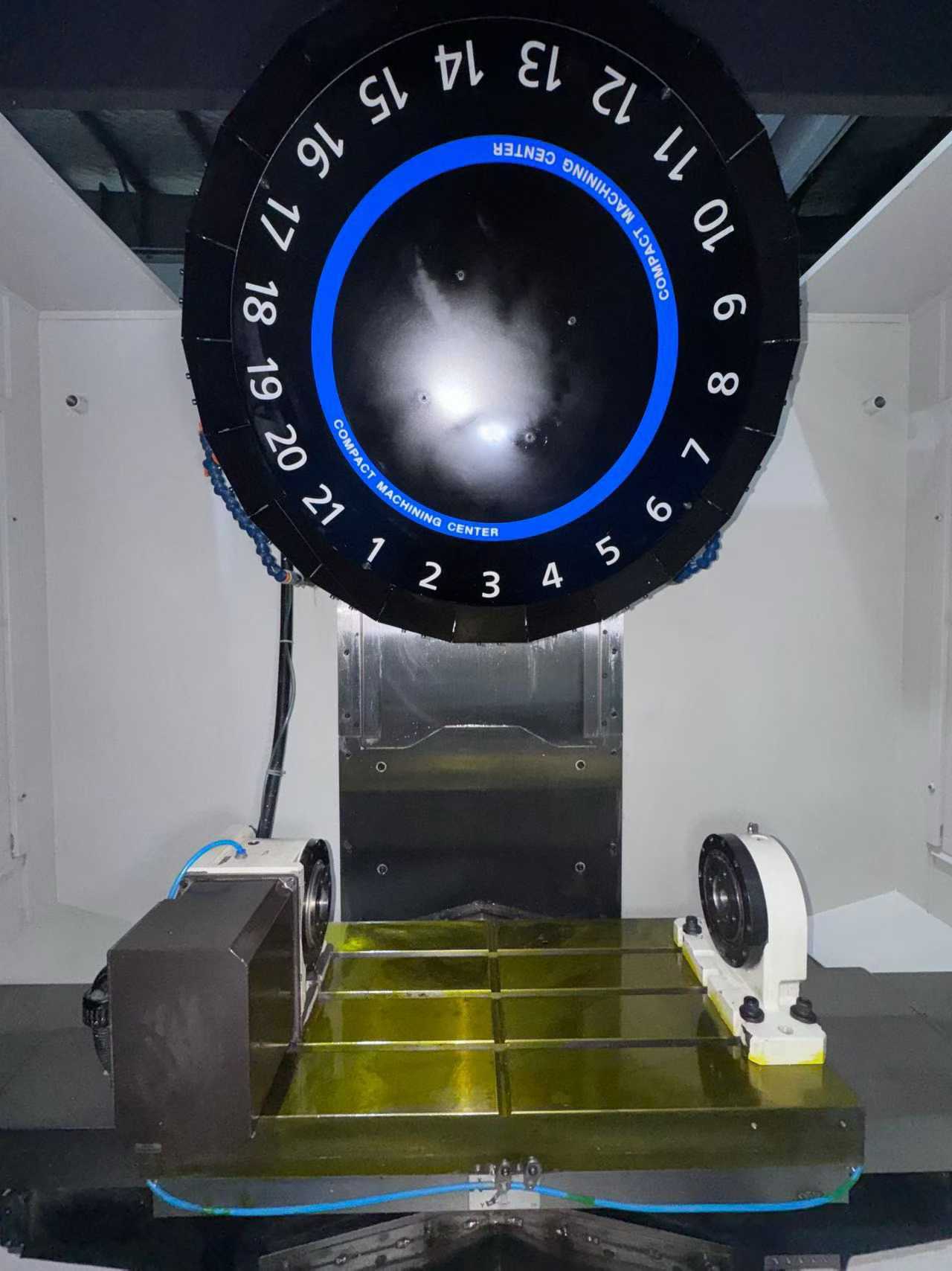 Used Brother S 700 Z 2 n Drilling and Tapping Center photo 5