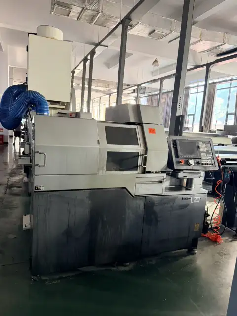 Torno CNC tipo suizo Citizen L 20 M 8 usado