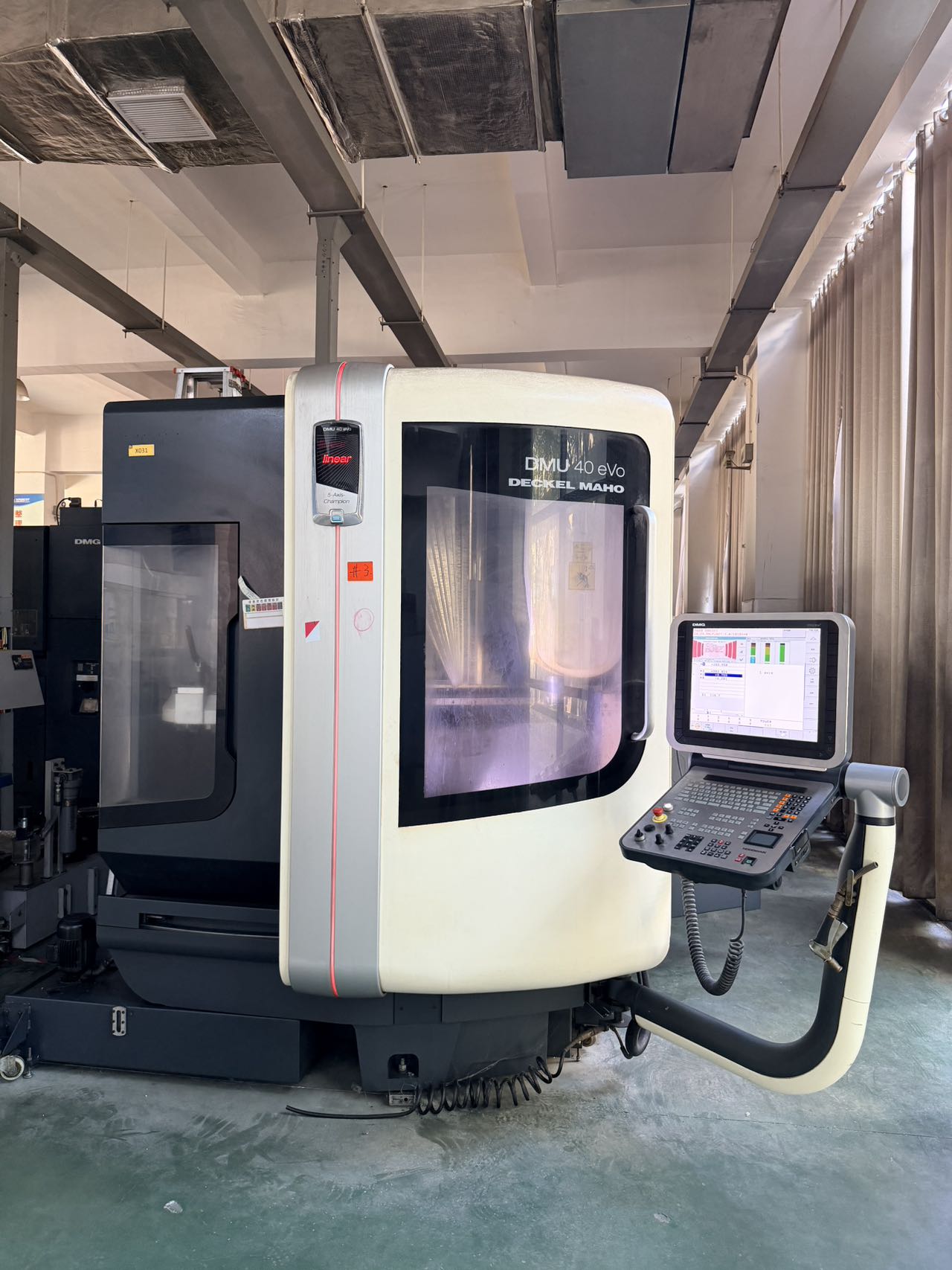 مركز تصنيع 5 محاور DMG MORI DMU 40 eVo مستعمل مع HEIDENHAIN iTNC 530