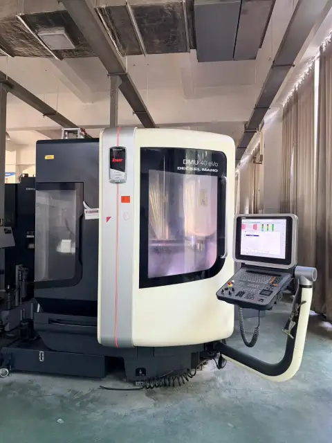 Centro de mecanizado de 5 ejes DMG MORI DMU 40 eVo usado con HEIDENHAIN iTNC 530