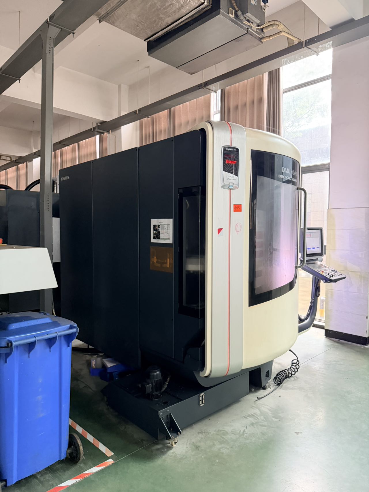 Used DMG MORI DMU 40 eVo 5-Axis Machining Center with HEIDENHAIN iTNC 530 photo 9