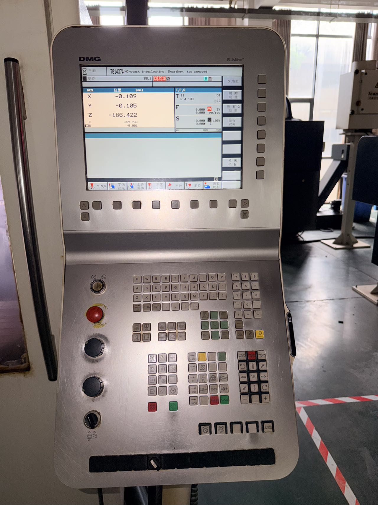 Used DMG MORI DMU 50 ecoline 5-Axis CNC Machining Center with Siemens 810 D photo 2
