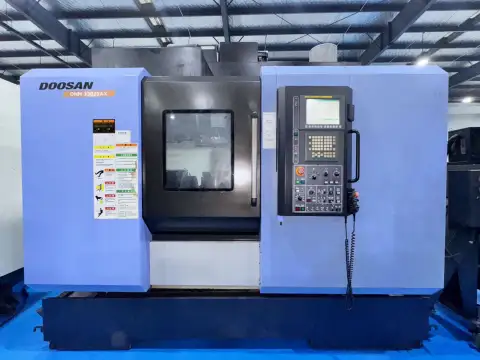 Centro de mecanizado de 5 ejes usado DN Solutions DNM 350/5 AX con control FANUC 0i-MD