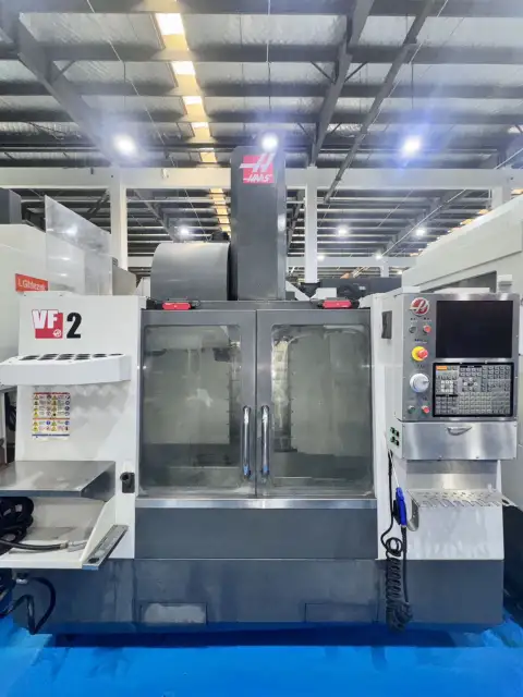 Centro de mecanizado vertical Haas VF-2 usado