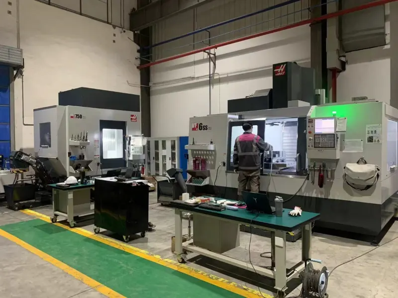 New Haas VF 6 SS-V Vertical Machining Center photo 1