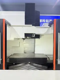 Used Mazak VCS 530 CL Vertical Machining Center photo 5