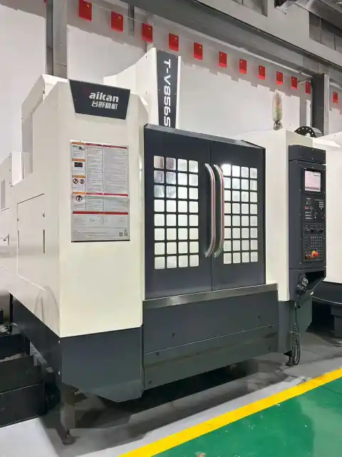Used Taikan T-V 856 S Machining Center with Mitsubishi M 80