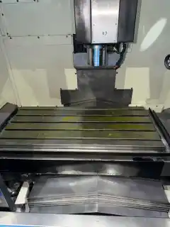 Used YCM NCV 102 A Machining Center with FANUC MXP-200 FA photo 5