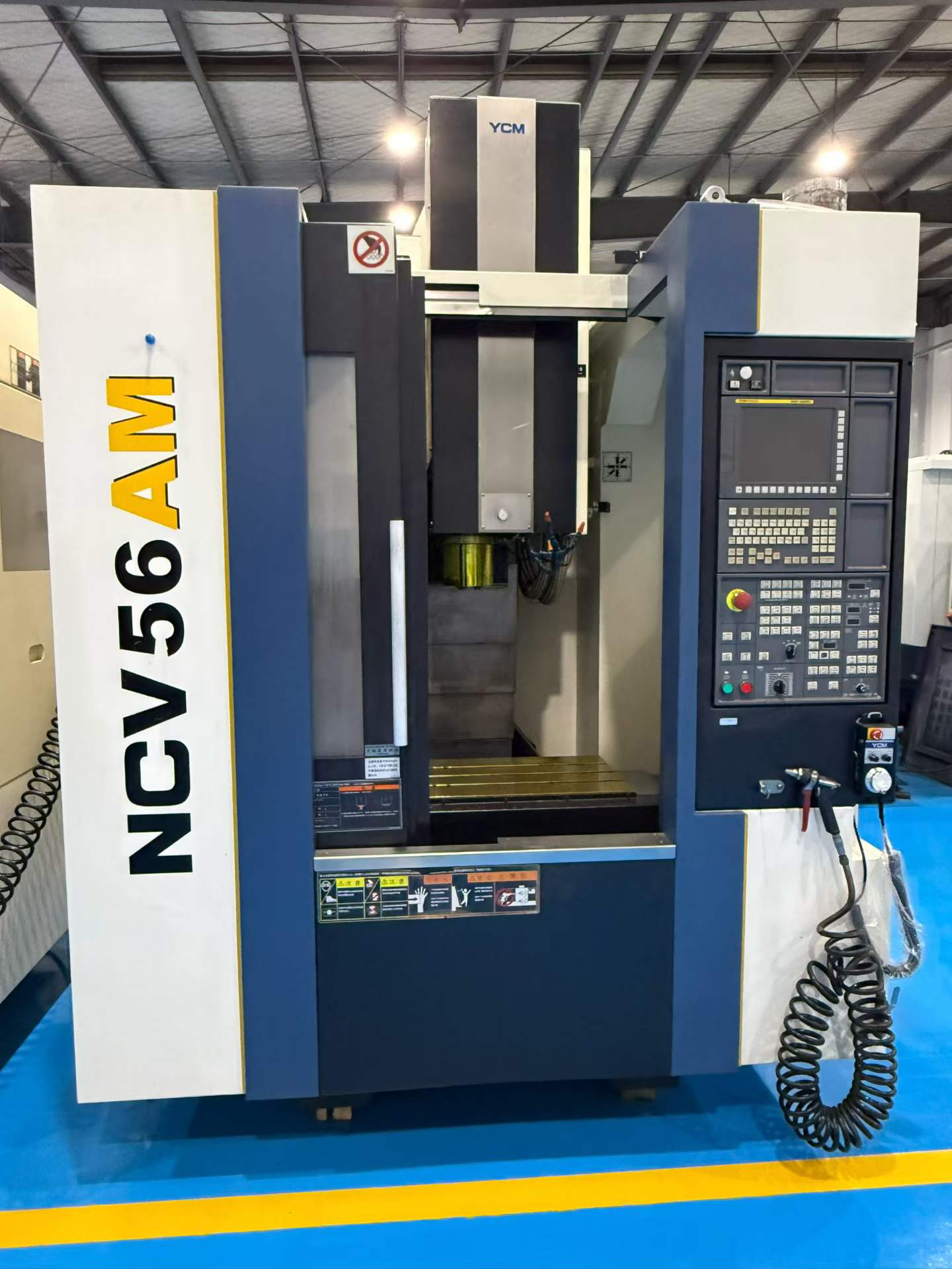 Used YCM NCV 56 AM Machining Center with FANUC MXP 200 FA photo 3
