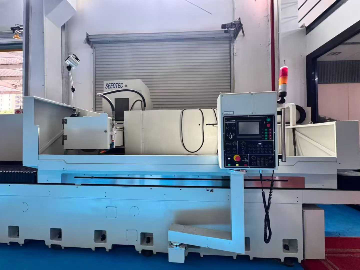 ماكينة تجليخ representative machine