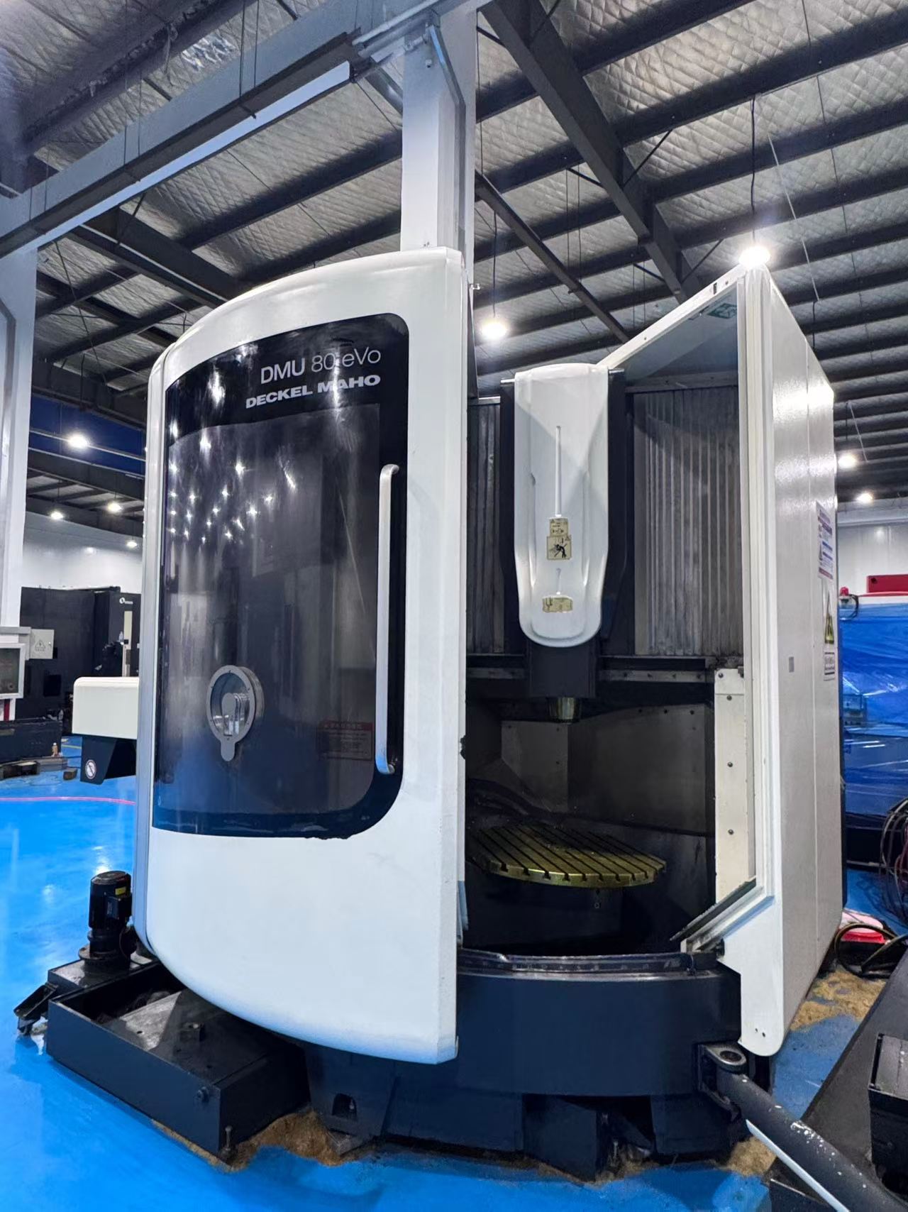 DMG MORI DMU 80 evo 5-Axis Machining Center photo 2