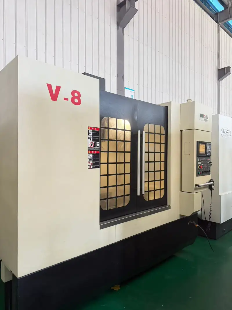 Used Baojia 850 Machining Center with Mitsubishi M 70 A photo 1