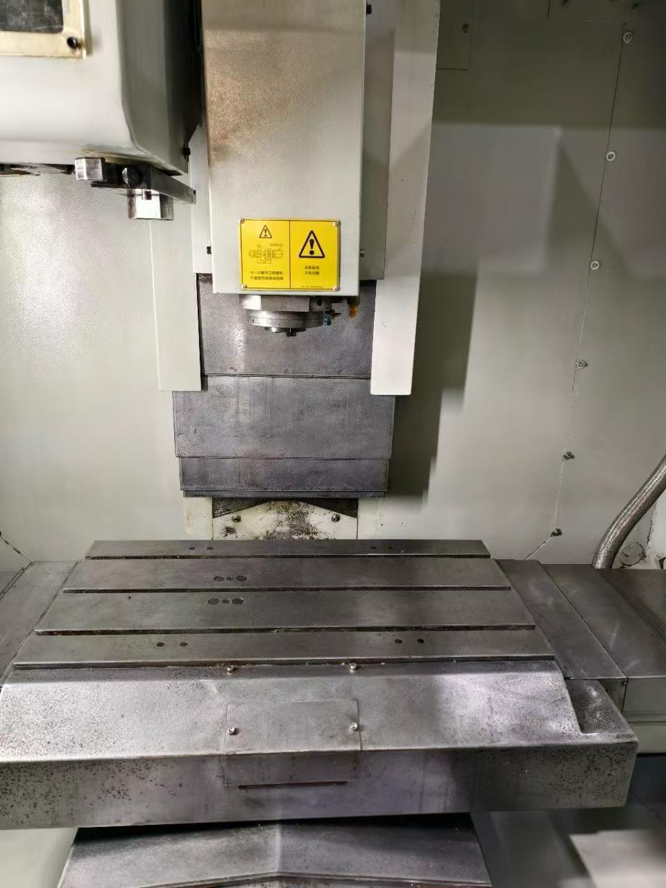 Used Hardinge GX 710 DT-P Machining Center with Siemens 828 D photo 4