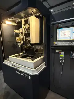 Used Makino W 32 FB High-End Wire EDM Machine photo 2