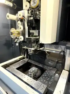 Used Makino W 32 FB High-End Wire EDM Machine photo 6