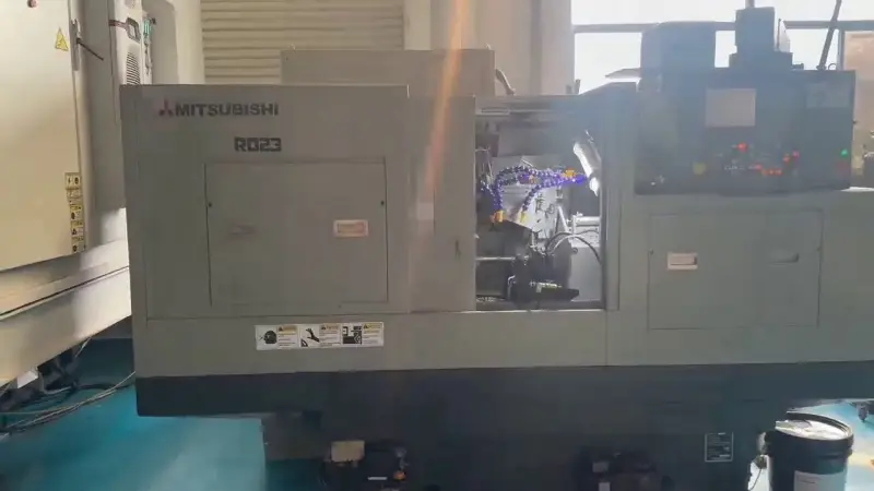 Used Mitsubishi RD 23 CNC Cylindrical Grinding Machine with FANUC 21 i video thumbnail