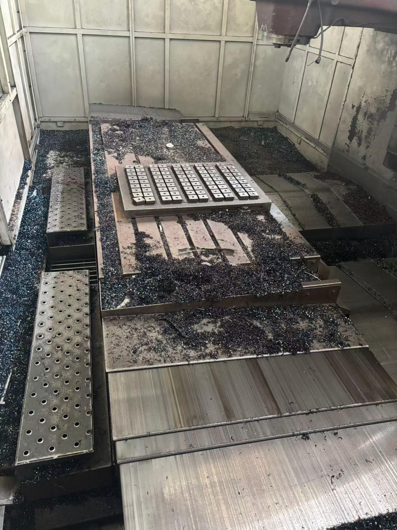 Used OKK VM 900 Vertical Machining Center with Mitsubishi M 70 photo 4
