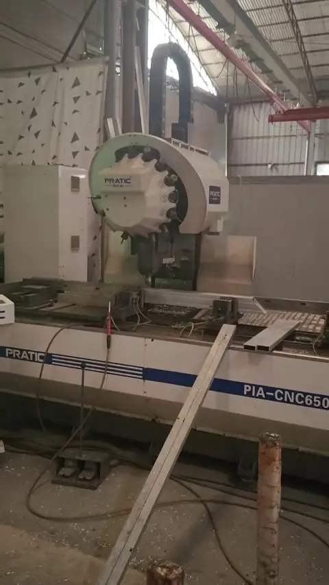 مركز تصنيع مقاطع Puladi PIA-CNC 6500 مستعمل