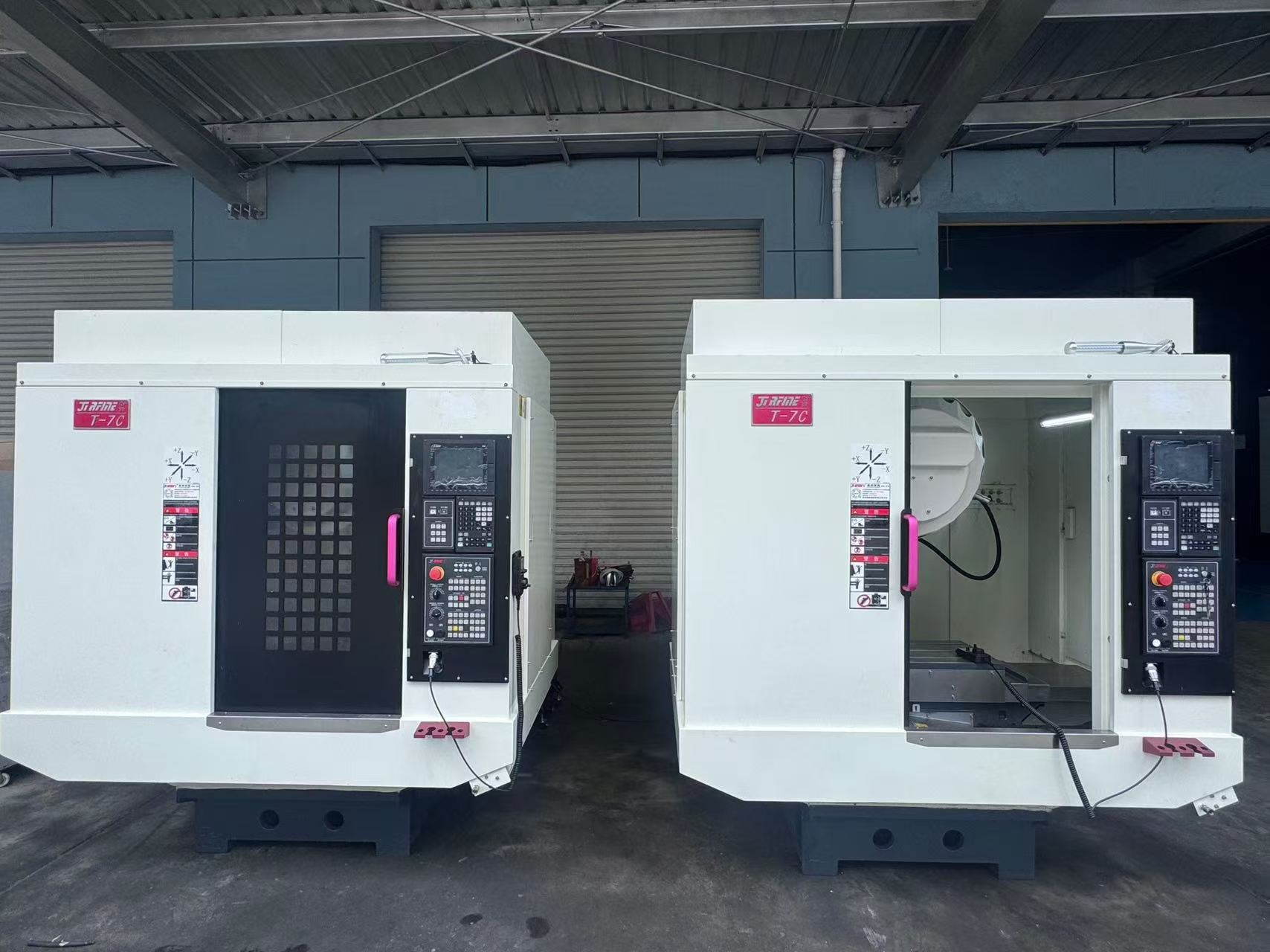 Trung tâm khoan và tarô Qiaofeng T-7 C đã qua sử dụng với Mitsubishi M 80