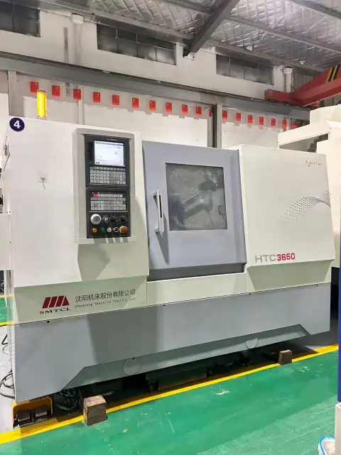 مركز تصنيع مستعمل Deyang DV 1166 مع FANUC MF Plus