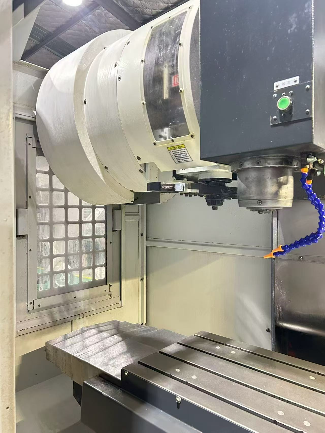 Used 2019 Fair Friend VMP-23 A Machining Center with FANUC MF photo 5