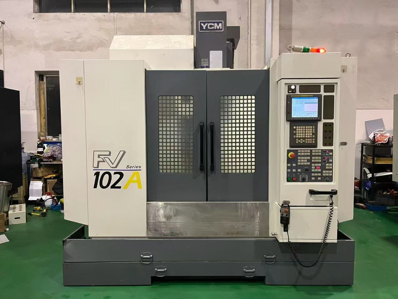 Used YCM FV-102 A Machining Center with Fanuc MXP-200 i photo 2