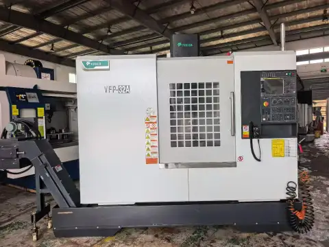 Centro de mecanizado Fair Friend VFP-32 A usado con FANUC 0i-MF Plus