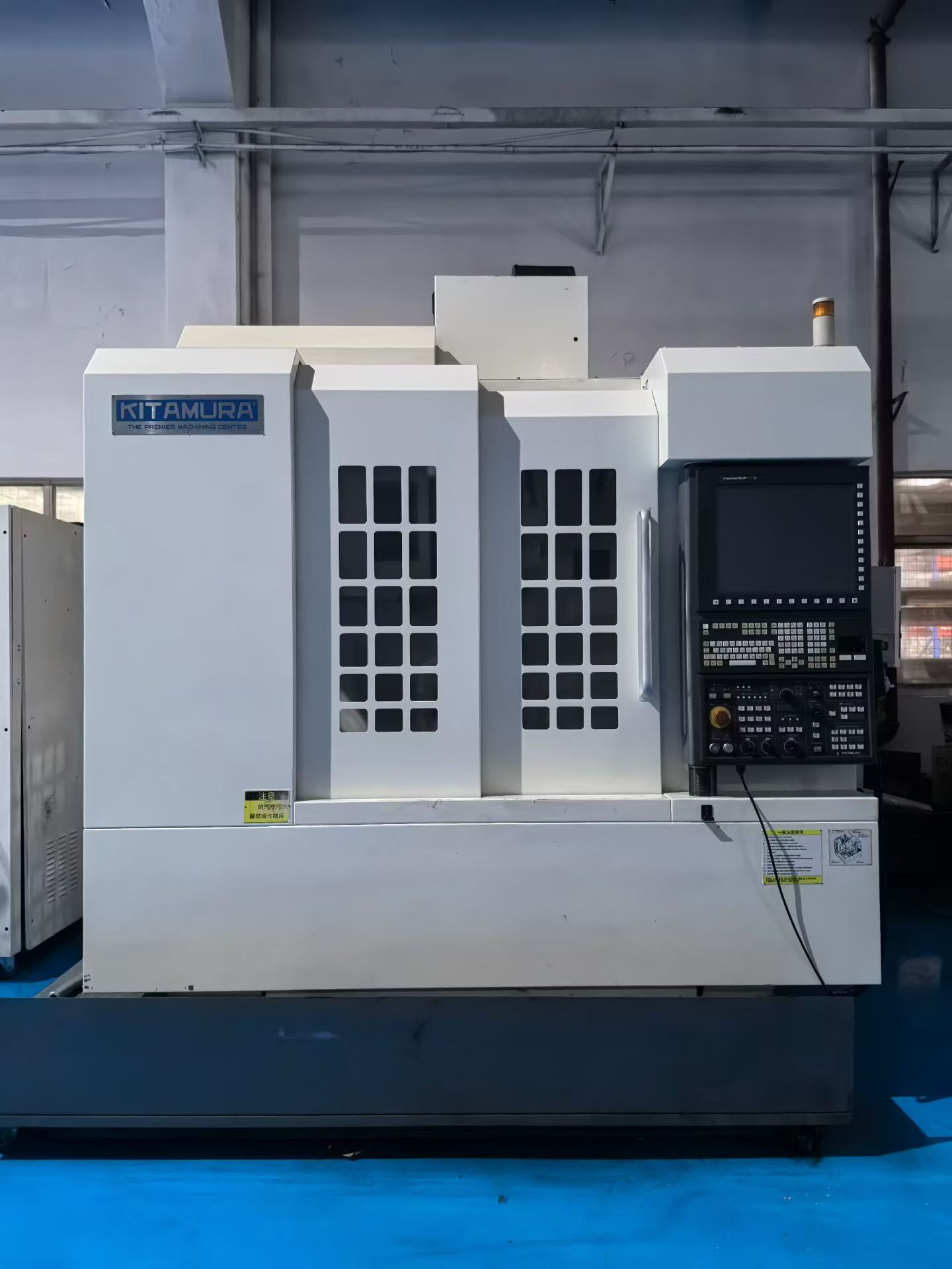 Used KITAMURA Mycenter-3 XiG Vertical Machining Center with Arumatik-Mi Control