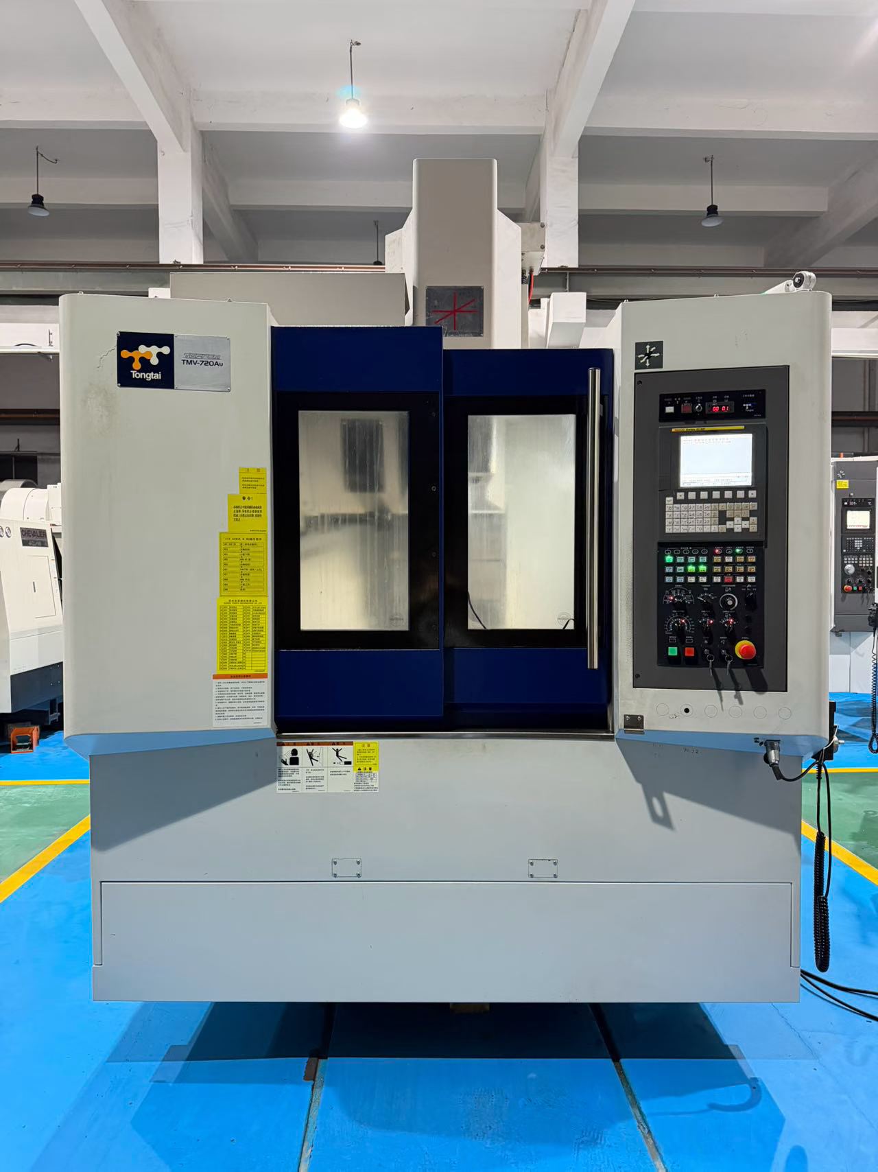 Used Tongtai TMV-720 Au Vertical Machining Center with Fanuc MF