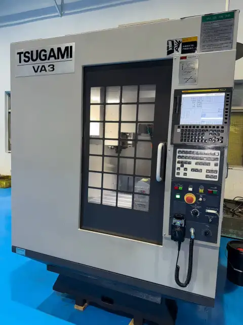 Centro de taladrado y roscado Tsugami VA 3 usado con FANUC 0i-MF Plus