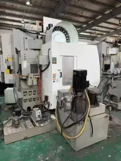 Used Victor Taichung V 85 Vertical Machining Center with Fanuc 0i-MD photo 4