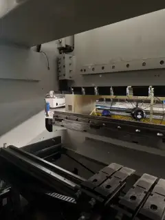 Bangwei 125 T 3 m CNC Electro-Hydraulic Press Brake with 4+1+2 Axes photo 4