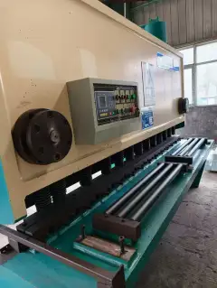 Used Jiangsu Tiejun 20 x 2.5 m Guillotine Shearing Machine with E 21 S Control photo 3