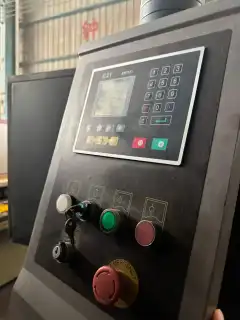 Used Nanjing Parman 125-Ton 4-Meter Twin Servo CNC Press Brake photo 3