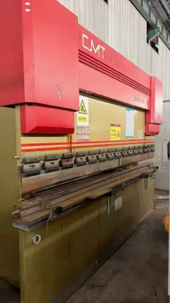 Nearly New Anhui Changjiang 100 T 3.2 m CNC Press Brake photo 1