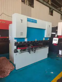 Used 100-Ton 2500 mm Dual Servo Press Brake with TP 10 S Control photo 1