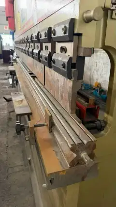 Used 2023 Anhui Changjiang 3.2 m Press Brake & Shearing Machine Set (100 T / 6 mm x 3200 mm) photo 2