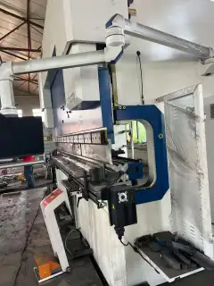 Used 320 Ton 4 m Electro-Hydraulic Press Brake with 53 T System photo 2