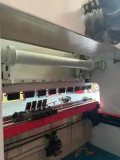 Used ACCURL 110 Ton Dual Servo CNC Press Brake 2500 mm photo 5