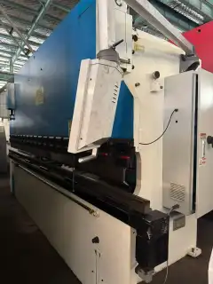 Used Anhui Zhongyou 125 Ton 4 Meter Dual-Servo CNC Press Brake (Almost New) photo 1