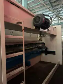 Used Anhui Zhongyou 125 Ton 4 Meter Dual-Servo CNC Press Brake (Almost New) photo 4