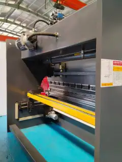 Used Nanjing Nanduan 110 Ton 3.2 m CNC Press Brake with E 21 Control photo 5